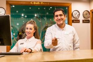 Club Reef Resort & Spa tesisinde konaklayan konuklar