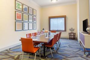 Gallery image of Holiday Inn Express Houston-Alvin, an IHG Hotel in Alvin