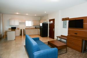 Imagen de la galería de Holiday Inn Express Hotel & Suites New Boston, an IHG Hotel, en New Boston