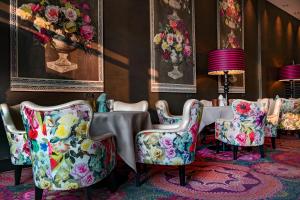 Posezení v ubytování Van der Valk Hotel Sneek