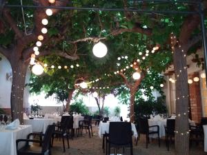 Restaurace v ubytování Hotel Restaurant Llansola
