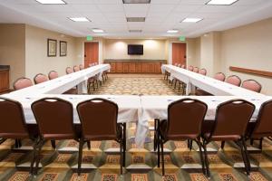 Gallery image of Holiday Inn Express Hotel & Suites Loveland, an IHG Hotel in Loveland