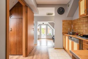 Kuchyňa alebo kuchynka v ubytovaní Absynt Hostel Wrocław