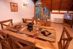 Gallery image of Cabañas Rucaleufu in San Martín de los Andes +37 photos