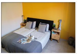 Een bed of bedden in een kamer bij Casa Valtaro