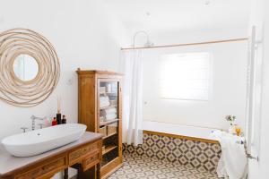 Koupelna v ubytování Monte da Casa do João - Exclusive, private & fully serviced + 39 fotografií