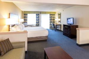 Imagen de la galería de Holiday Inn Express Hotel & Suites-Saint Joseph, an IHG Hotel, en Saint Joseph
