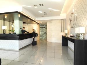 Vstupní hala nebo recepce v ubytování Hotel Guadalmedina