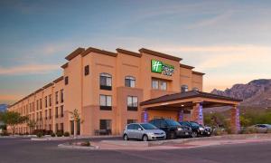 Holiday Inn Express and Suites Oro Valley, an IHG Hotel
