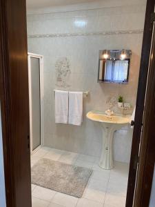 Bilik mandi di Casa da Tia +25 gambar