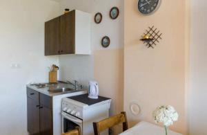 Galeriebild der Unterkunft Apartment in Novi Vinodolski 39124 in Novi Vinodolski