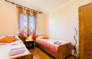 Galeriebild der Unterkunft Apartment in Novi Vinodolski 39124 in Novi Vinodolski