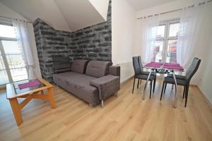 Posedenie v ubytovaní Trzy Korony Drei Kronen 3 Balkone DELUXE 60m2 TOPVIEW