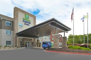 Imagen de la galería de Holiday Inn Express & Suites - Omaha - 120th and Maple, an IHG Hotel, en Omaha