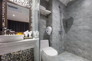 Koupelna v ubytování Ivy Hotel Nha Trang
