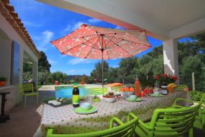 Galería fotográfica de Villa piscine chauffée en option Provence 11 personnes en Bormes-les-Mimosas
