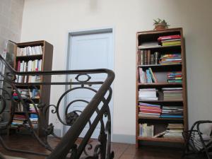 Biblioteket på bed and breakfast-stedet