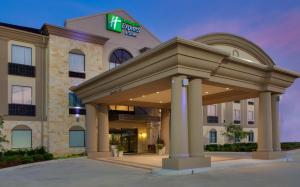 Tampak depan atau pintu masuk Holiday Inn Express Hotel & Suites Houston Energy Corridor - West Oaks, an IHG Hotel