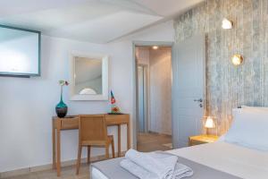 Posteľ alebo postele v izbe v ubytovaní Marina View Sea Front Apartment