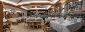 Restoran või mõni muu söögikoht majutusasutuses Hotel St. Georg