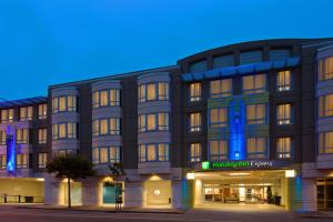サンフランシスコにあるホリデイ イン エクスプレス ホテル ＆ スイーツ フィッシャーマンズ ワーフのギャラリーの写真