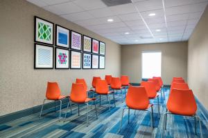 Χώρος καθιστικού στο Holiday Inn Express & Suites - Grenada by IHG +30 φωτογραφίες