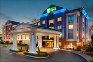 Gallery image of Holiday Inn Express Hotel & Suites Warwick-Providence Airport, an IHG Hotel in Warwick