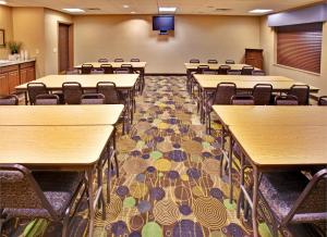 Gallery image of Holiday Inn Express Hotel & Suites - Dubuque West, an IHG Hotel in Dubuque