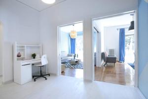 Fotografia z galérie ubytovania Palaio Faliro, A Bright and Spacious apartment v Aténach