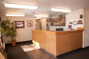 The lobby or reception area at Baymont by Wyndham Elko