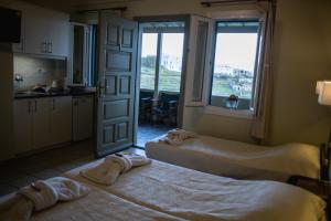 Gallery image of Filoxenia in Tinos Town