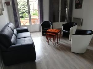 Foto dalla galleria di Les Rosiers d'Y a Nevers