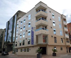 Bangunan di mana terletaknya hotel