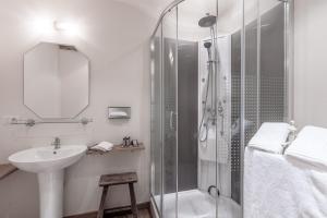 Vannituba majutusasutuses Auberge l'Entrecôte