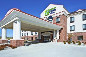 a front view of a hampton inn and suites at Holiday Inn Express & Suites Springfield, an IHG Hotel in Springfield