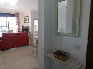 Część wypoczynkowa w obiekcie Apartamento primera linea Isla Canela