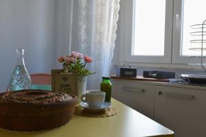 A kitchen or kitchenette at Sophie's Choice 2 a San Pietro