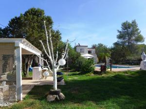 Κήπος έξω από το Lavish Mansion Only 20 minutes from Ibiza Town
