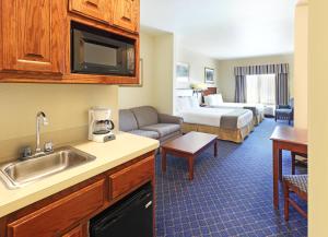 Foto da galeria de Holiday Inn Express Hotels & Suites Mountain Home, an IHG Hotel em Mountain Home