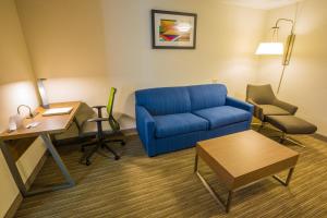 Posezení v ubytování Holiday Inn Express Hotel & Suites Pasco-TriCities by IHG
