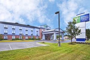 Gallery image of Holiday Inn Express Hotel and Suites Harrington - Dover Area, an IHG Hotel in Harrington
