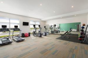 The fitness centre and/or fitness facilities at Holiday Inn Express & Suites Duluth North - Miller Hill, an IHG Hotel