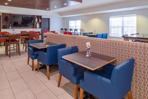 Gallery image of Holiday Inn Express Hotel & Suites Southfield - Detroit, an IHG Hotel in Southfield