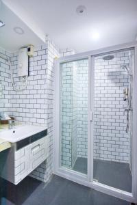 Emerald Island Hotel tesisinde bir banyo