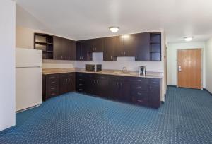 Köök või kööginurk majutusasutuses Holiday Inn Express & Suites - Pharr by IHG