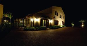 البناء الذي يحتوي the country house