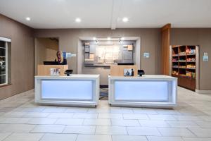 图莱里Holiday Inn Express & Suites - Tulare by IHG的相册照片