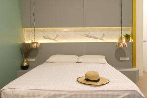 Letto o letti in una camera di Hugger Hostel