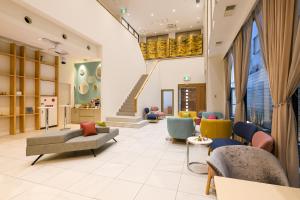 Posezení v ubytování Hotel Sobial Namba Daikokucho