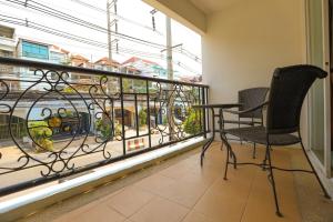 Balkon atau teras di Tara Court Hotel